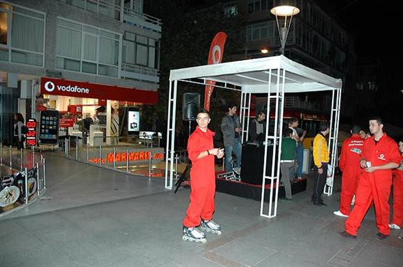 iPhone 3G'nin Türkiye'deki ilk gecesi - Resim: 20