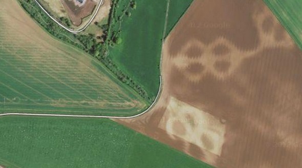 Google Maps'deki 10 etkileyici "ekin çemberi" - Resim: 7