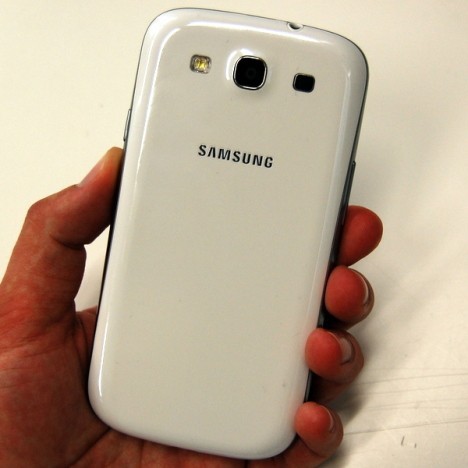 Galaxy S3 ve iPhone 5 kapışıyor! - Resim: 17