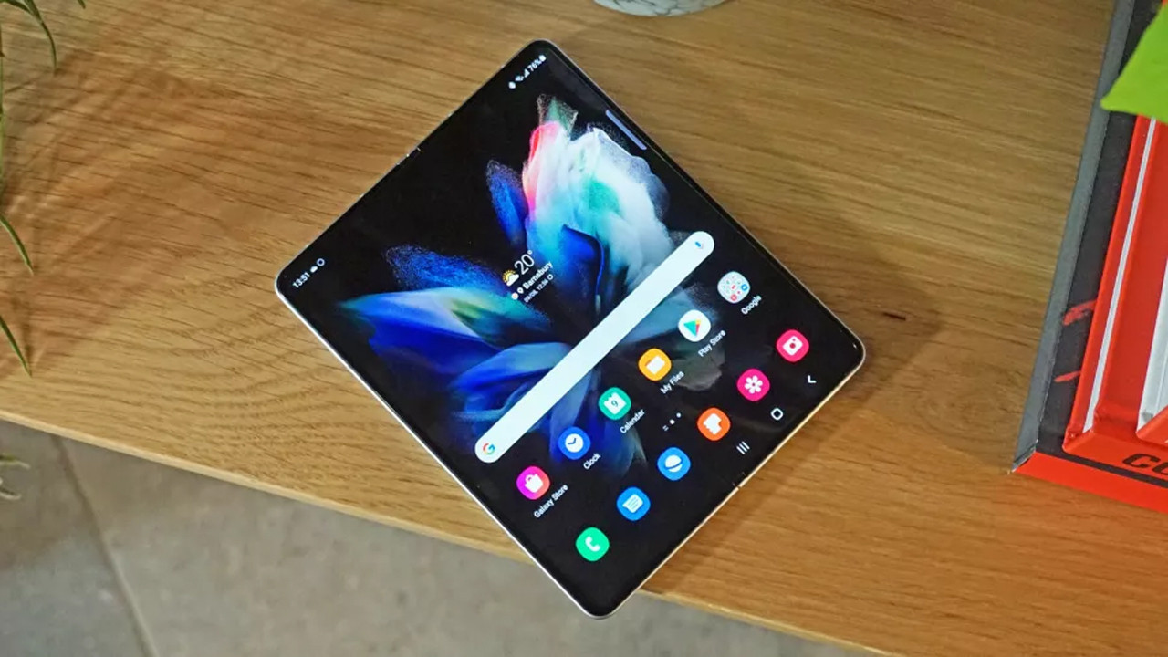 samsungta-devasa-sizinti-DfDX.jpg