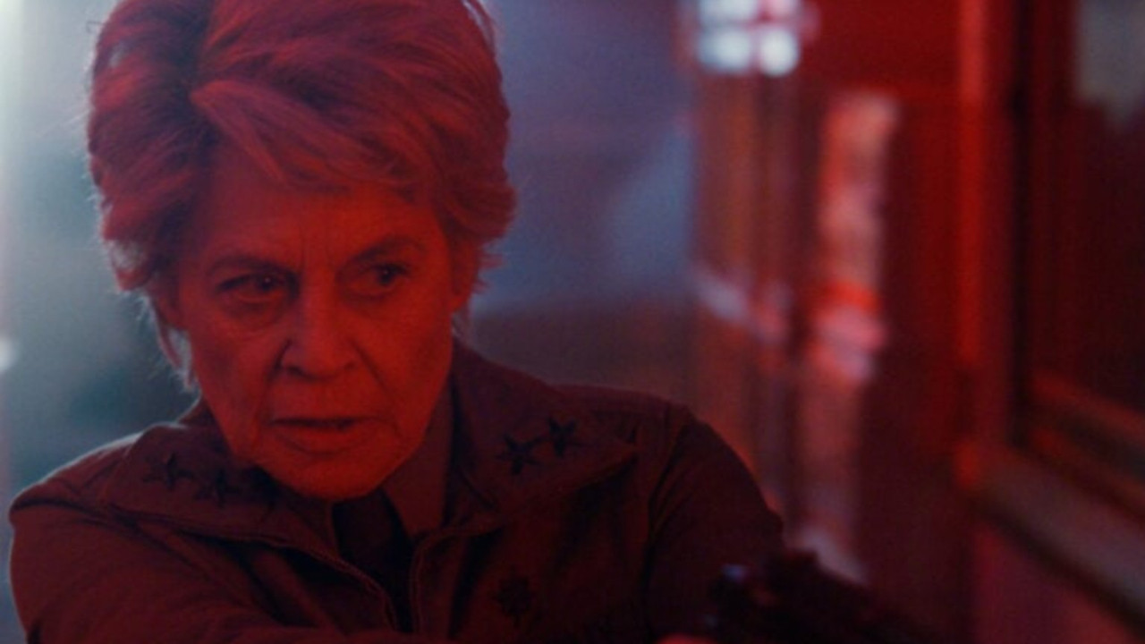 Linda Hamilton, Stranger Things teklifiyle emeklilikten vazgeçti