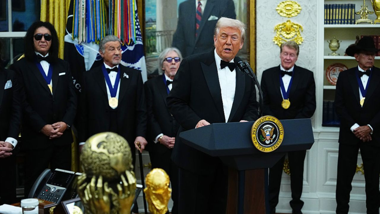 Trump’ın ismi Kennedy Center’a eklendi, tepkiler çığ gibi