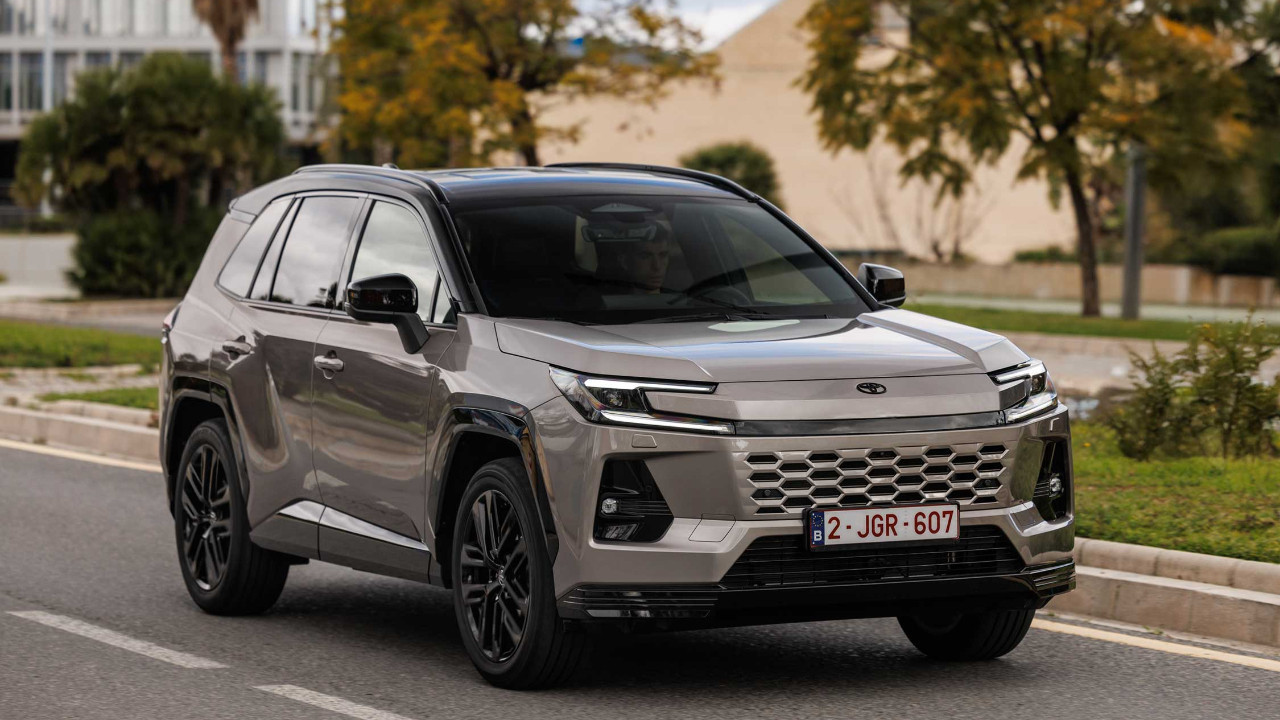 Toyota'nın Yeni RAV4 Tanıtıldı, 2026'da Satışa Çıkacak