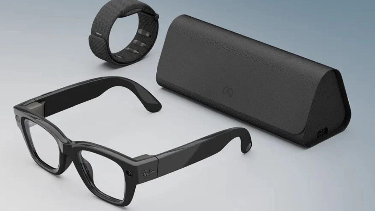 Apple gözlük işine giriyor: iPhone’a bağlı yeni cihaz geliyor