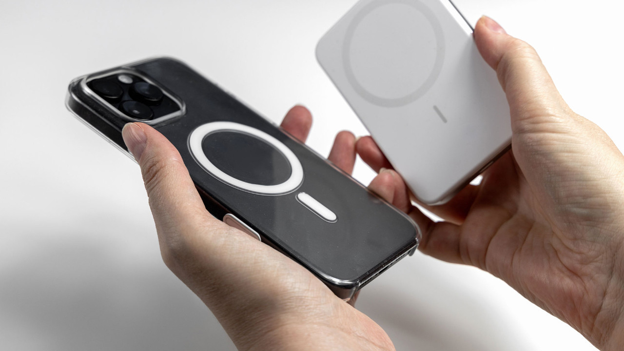 iPhone kılıflarındaki dikey çizgi neişe yarar?