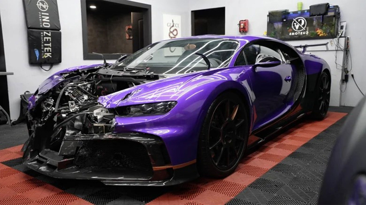 Bugatti'nin bile onarmadığı Chiron'u YouTuber hayata döndürdü