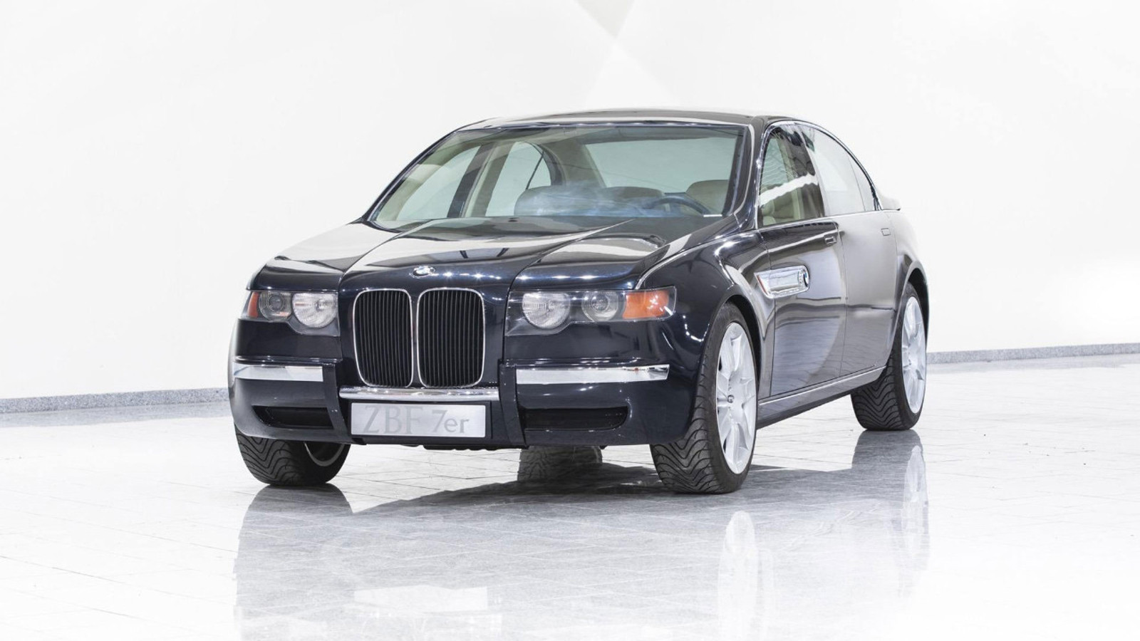 Hiç piyasaya sürülmedi: BMW’nin 30 yıl önce tasarladığı gizli model ZBF 7er