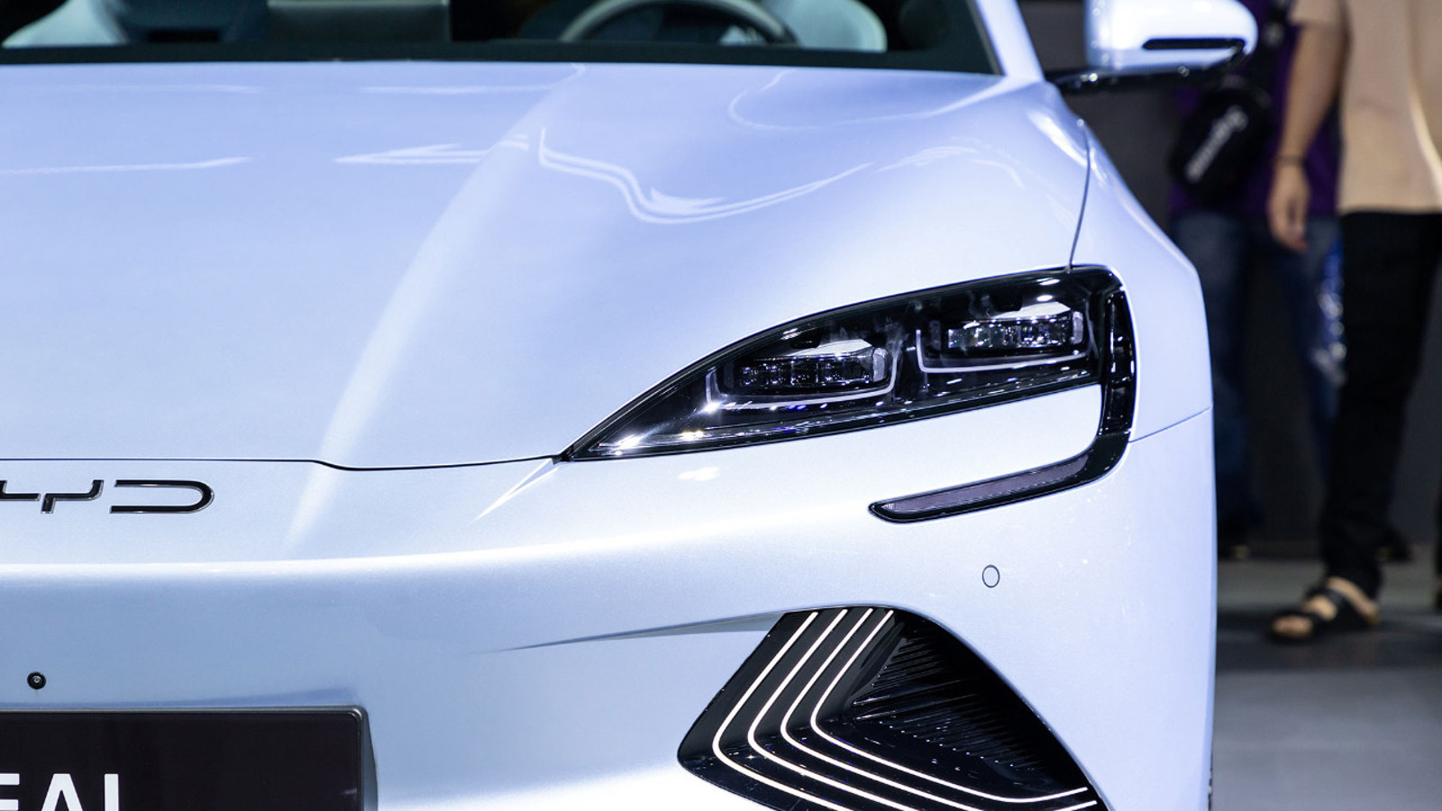 Tarihi nöbet değişimi: Tesla liderliği BYD’ye mi kaptırıyor?