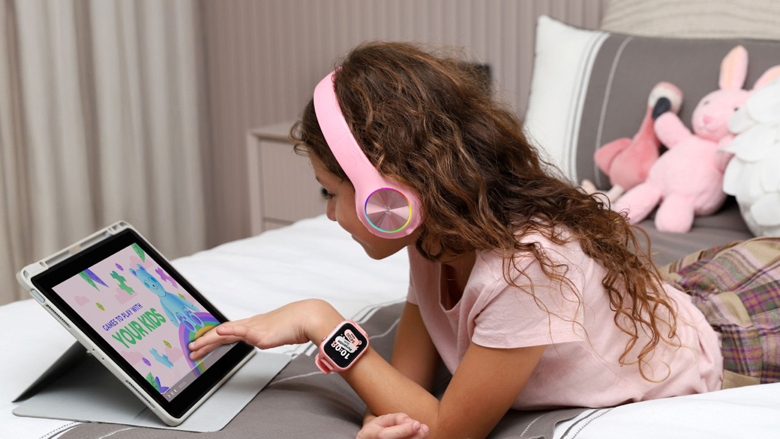 Çocuklar için özel ayarlanabilir ses limitli yeni kulaklık tanıtıldı