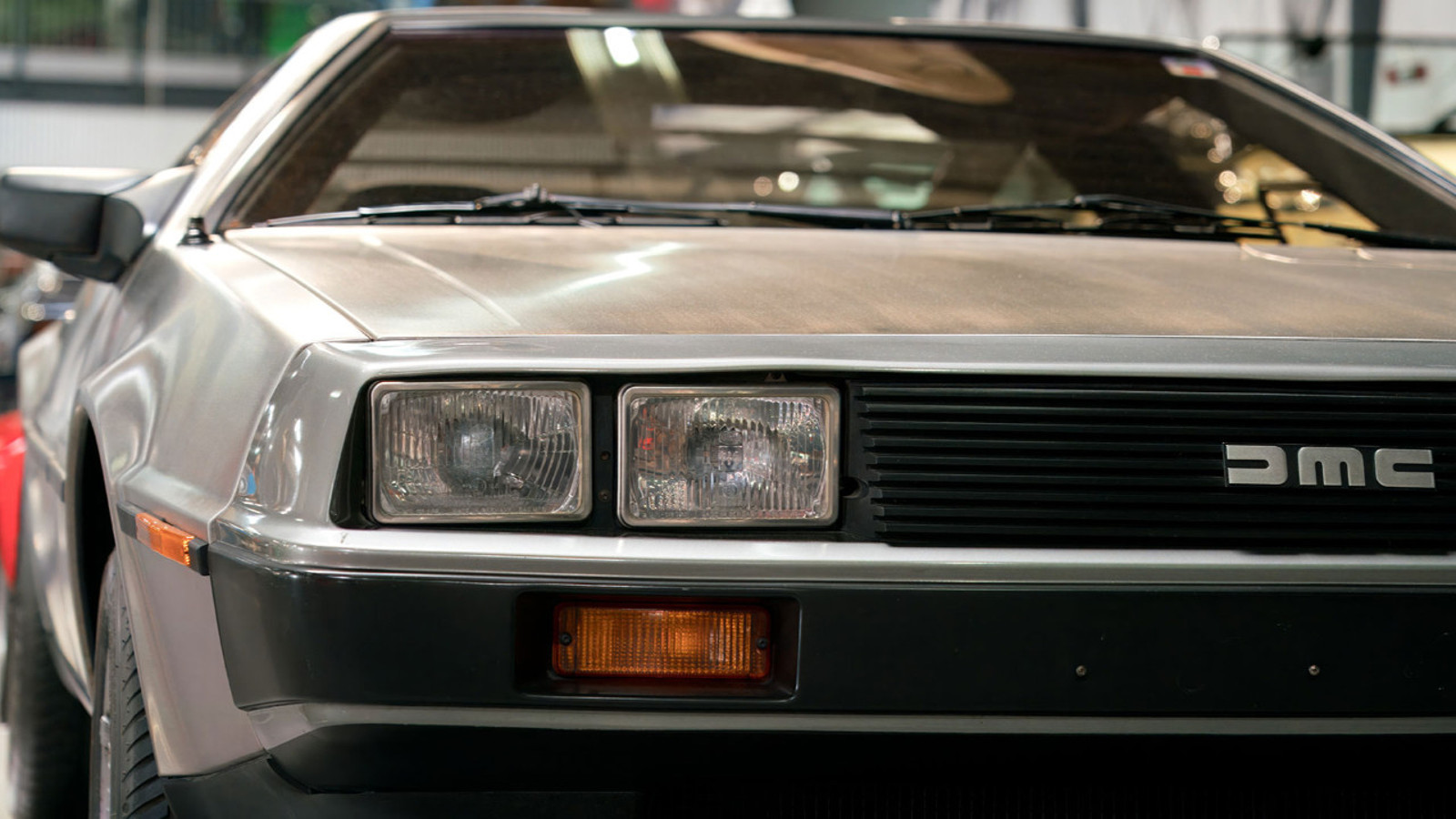 Efsane olmaya çalışırken unutulanlar: Neredeyse hiç satmayan 7 spor otomobil