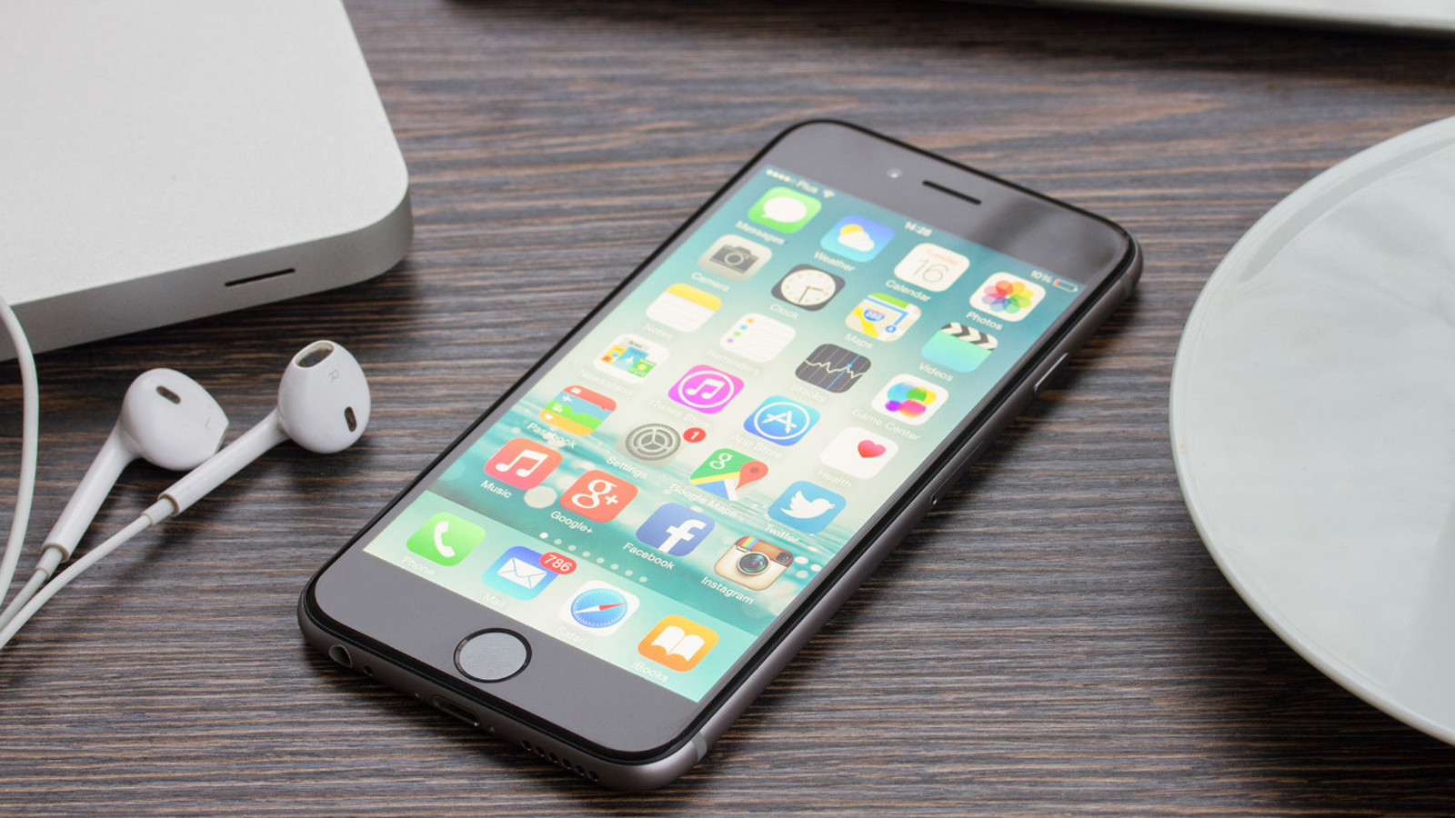 Büyük sürpriz: Apple’dan 12 yıllık telefonları için iOS güncellemesi geldi