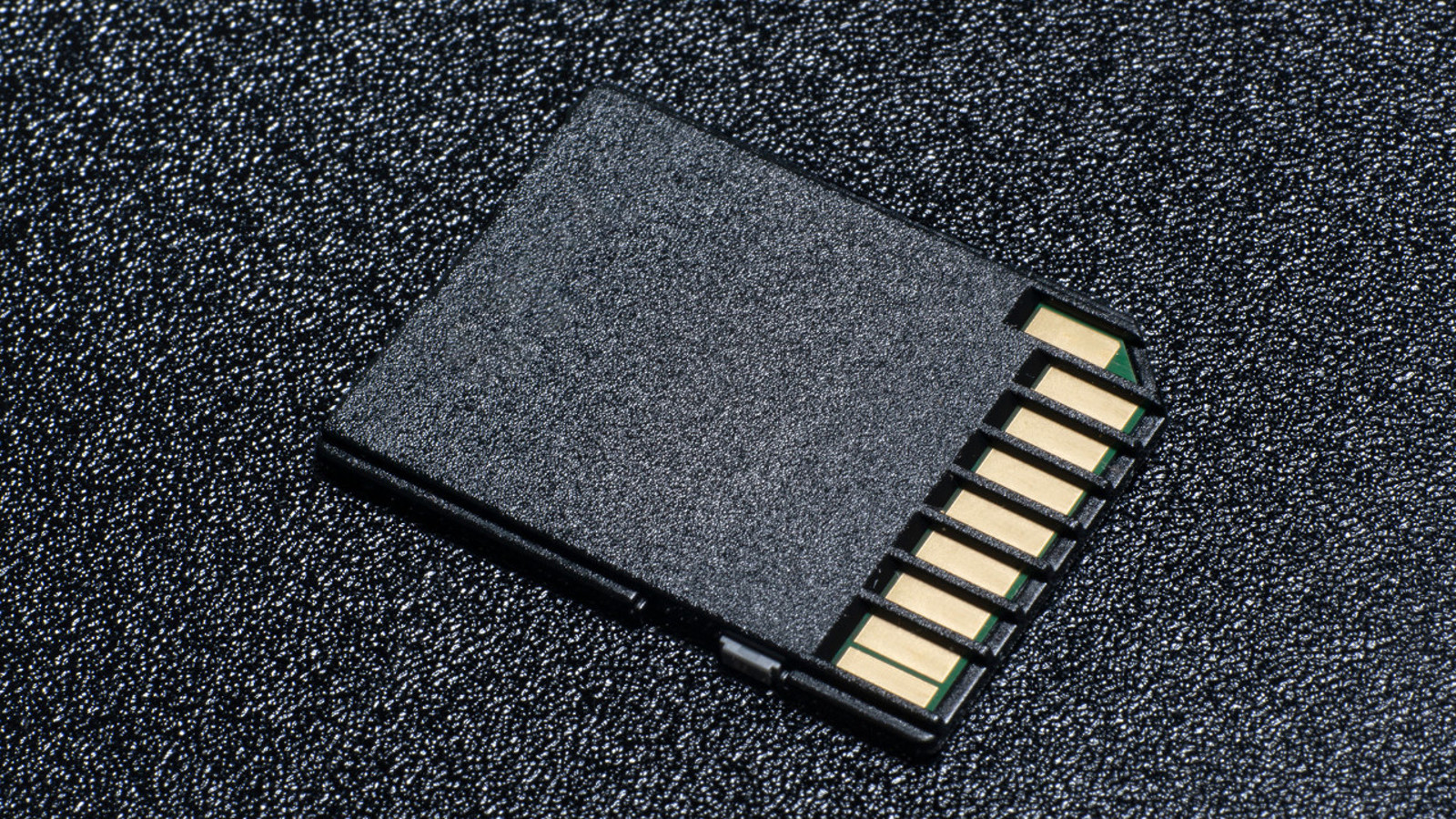 microSD bellek kartlarının üzerindeki semboller ne anlama geliyor?