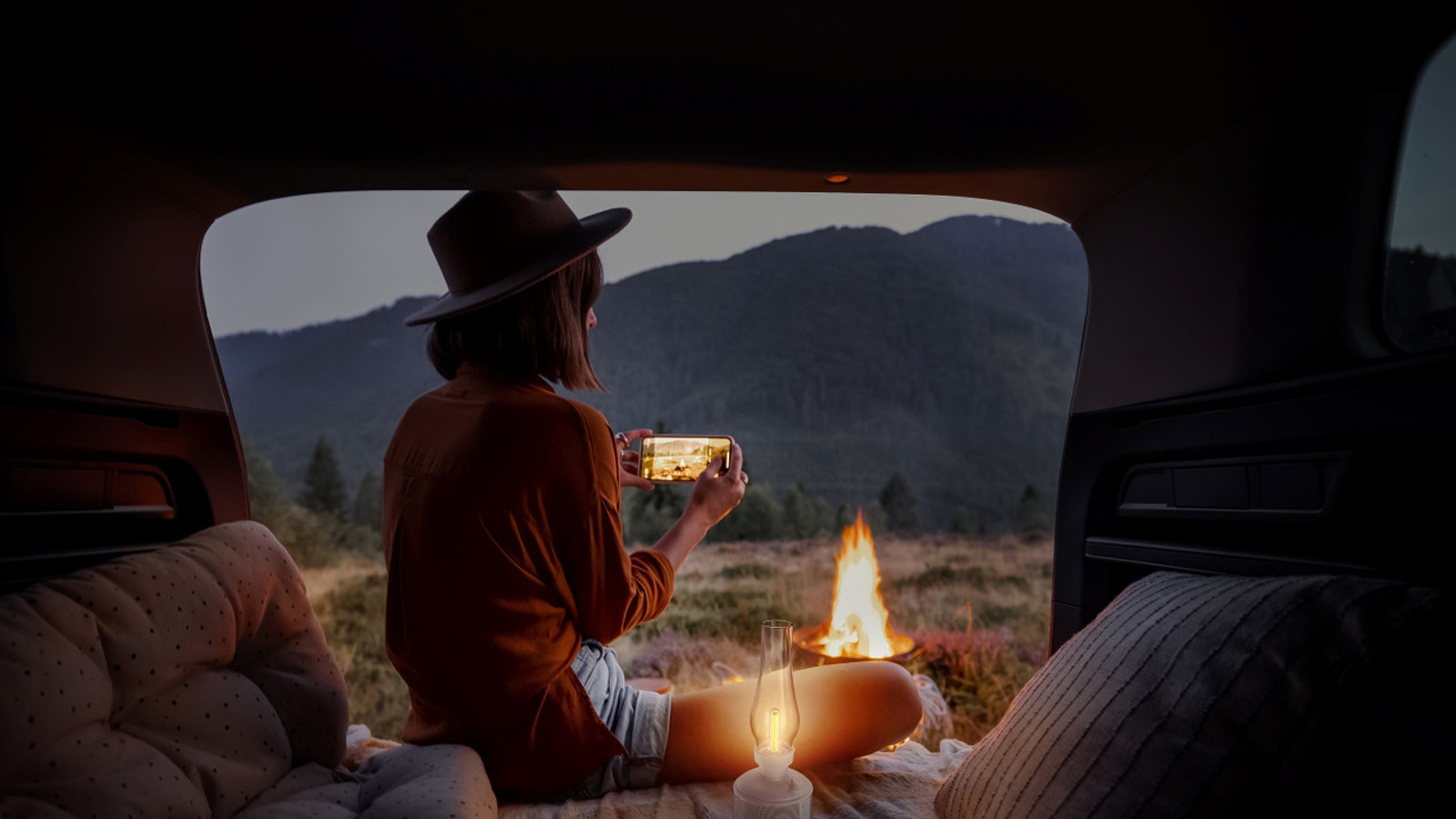 Kamp tutkunları için hibrit çözüm: ttec’ten 24 saat pilli fener hoparlör