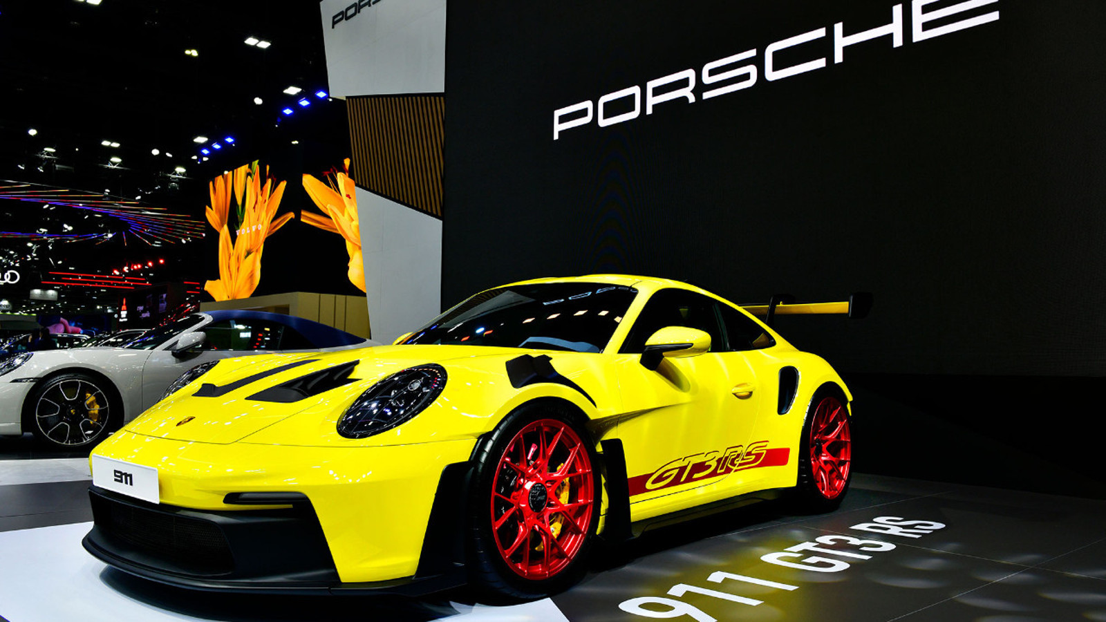 Sıfır diye satılan lüks spor otomobilde şoke eden gerçek