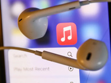 Apple Müzik'te işleri karıştıran bir garip sorun: Çalma listeleri birbirine girdi