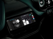 Apple CarPlay Ultra nihayet kullanıma sunuldu; ama çok az kişi için...