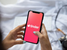 Şakaydı, gerçek oldu: Tinder'dan kimsenin beklemediği adım
