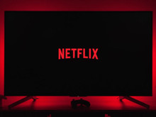 Netflix, geleneksel TV kanallarını da göstermeye başlıyor