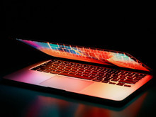 Apple’dan 20 yıl sonra bir ilk: Bu yıl yeni bir MacBook Pro görmeyebiliriz