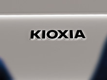 Kioxia’dan yeni flaş bellek tasarımı: DRAM’e alternatif olabilir mi?