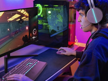 Philips, 310 Hz yenileme hızına sahip Evnia 25M2N3200U monitörünü tanıttı