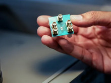 Araştırmacılar, çip üzerinde ilk "mikrodalga beyin"i geliştirdi