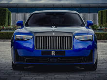 Pikseller lüksle buluştu: Rolls-Royce'un yeni Black Badge Ghost Gamer modeli büyülüyor