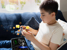 İnsanlarla konuşmaktan daha kolay: Gençler, destek için neden yapay zekaya koşuyor?