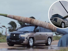 Yeni dayanıklılık standardı: BYD U8’in tavanına tonluk ağaç düşürüldü!