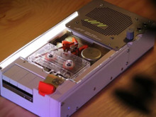 Müziği kasten "bozuyor": Spotify listelerini kasete kaydeden çılgın cihaz