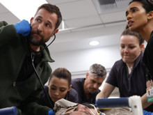 Acil servisin filtrelenmemiş hali: The Pitt doktorlardan tam not aldı