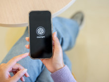 OpenAI'da yetişkin modu çatlağı