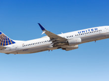 Gökyüzünde gürültü yapana af yok: Kulaklık takmayan uçaktan indirilecek