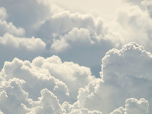 Göründüğü kadar hafif değil: Bir bulut aslında kaç ton ağırlığında?