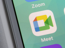 Google'dan Apple kullanıcılarına sürpriz: CarPlay için yeni dönem başladı