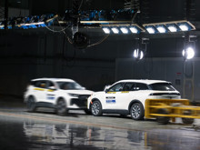 Zincirleme kaza testi: Chery tek darbeyle yetinmedi