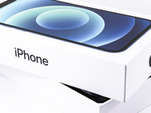 Elma logolu çıkartmalar: iPhone kutularının vazgeçilmezi neden ortadan kayboldu?