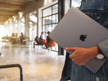 Apple MacBook’larda neden dokunmatik ekran yok?