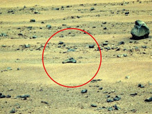 Mars’ta uzaylı silahı tartışması: Eski bir fotoğraf interneti karıştırdı