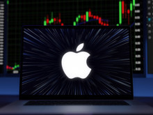 Tim Cook ve John Ternus'un Apple'daki yeni maaşları şaşırtıyor