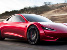 Tesla’nın 2017’de gösterdiği Roadster çöpe gitmiş olabilir: Yenisi 1 Ekim’de geliyor