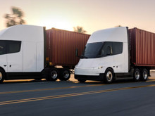 Tesla Semi yıllar sonra gerçekten müşterilere teslim edilmeye başladı