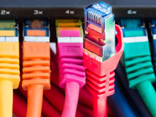 Ethernet kablosu uzadıkça internet hızı düşer mi?