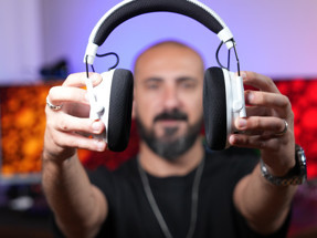 Espor oyuncuları için tasarlanmış bir kulaklık