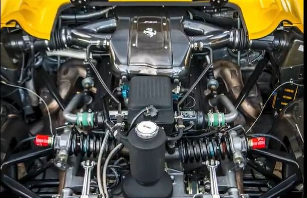 Sadece iki tane var: 1995 model Sarı Ferrari F50, Dünya’nın en pahalı Ferrari’si oldu - Resim: 4