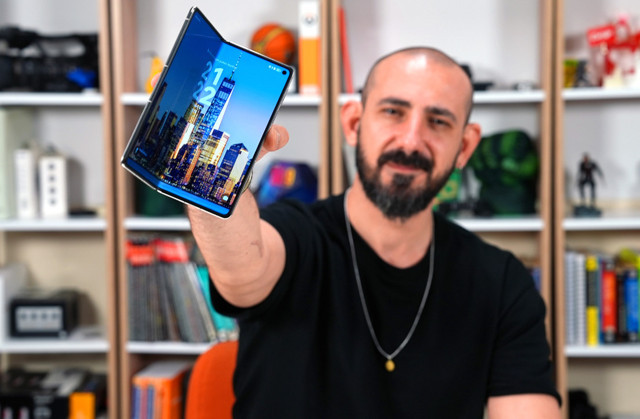 Huawei'nin yeni katlanabilir telefonu Huawei Mate X6 nasıl? Tüm detaylarıyla inceledik!