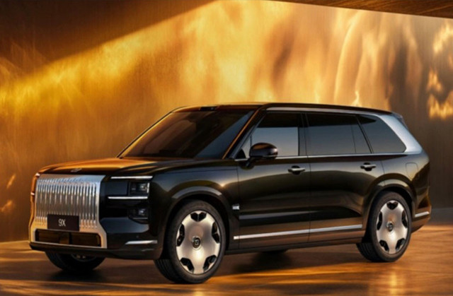 Yeni modelini tanıttı: En lüks markalara meydan okumak istiyor