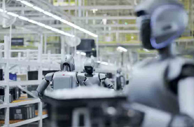 Çinli UBTech, 20.000 dolarlık 'ev' robotu piyasaya sürmeye hazırlanıyor