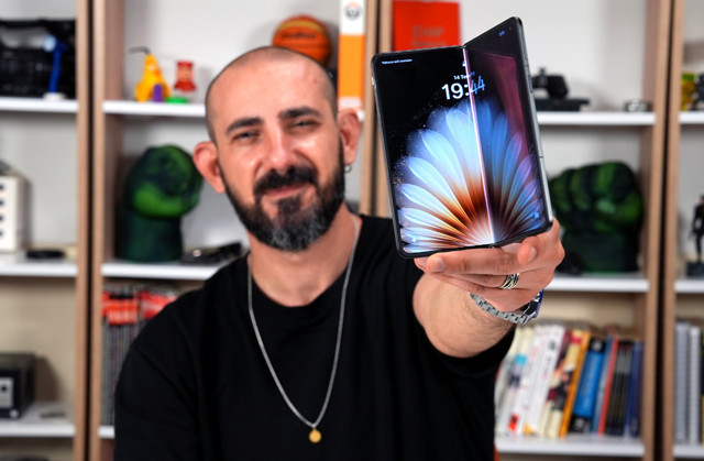 OPPO bugüne kadarki en iyi katlanabilir telefonunu mu yaptı? İşte OPPO Find N5 hakkında tüm merak edilenler!