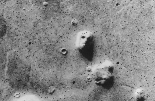 Mars'ın gizemli yüzü ve diğer tuhaflıklar: Bilim mi, illüzyon mu?
